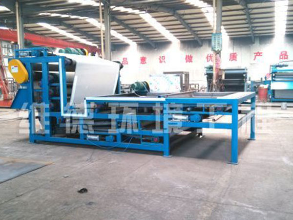 汙(wū)泥濃縮脫水一體機